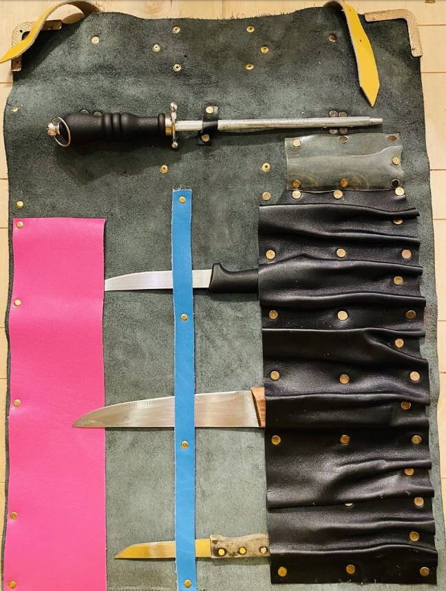 Colourful Knife Roll Handmade 8 Slots Genuine Leather Chef Bag Supply kitchen Tools bag Holder Wooden Leather Roll with strap Size 56cmX42cm