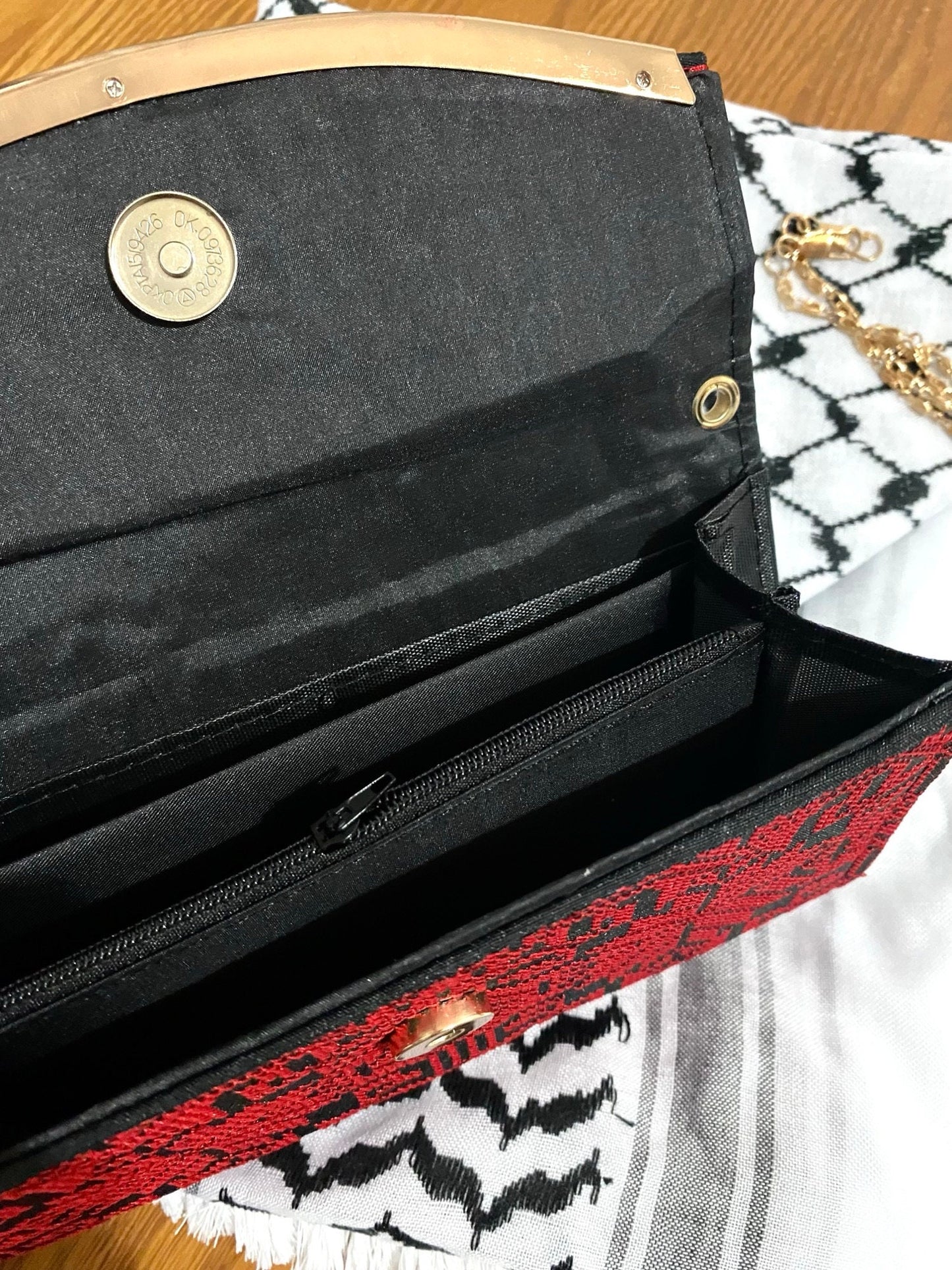 Embroidery Pouch, tatreez Palestine gifts, Red Formal Tatreez handbag, Keffiyeh Arafat Hatta, Small Case, Keffiyeh Vintage Dress Clothing