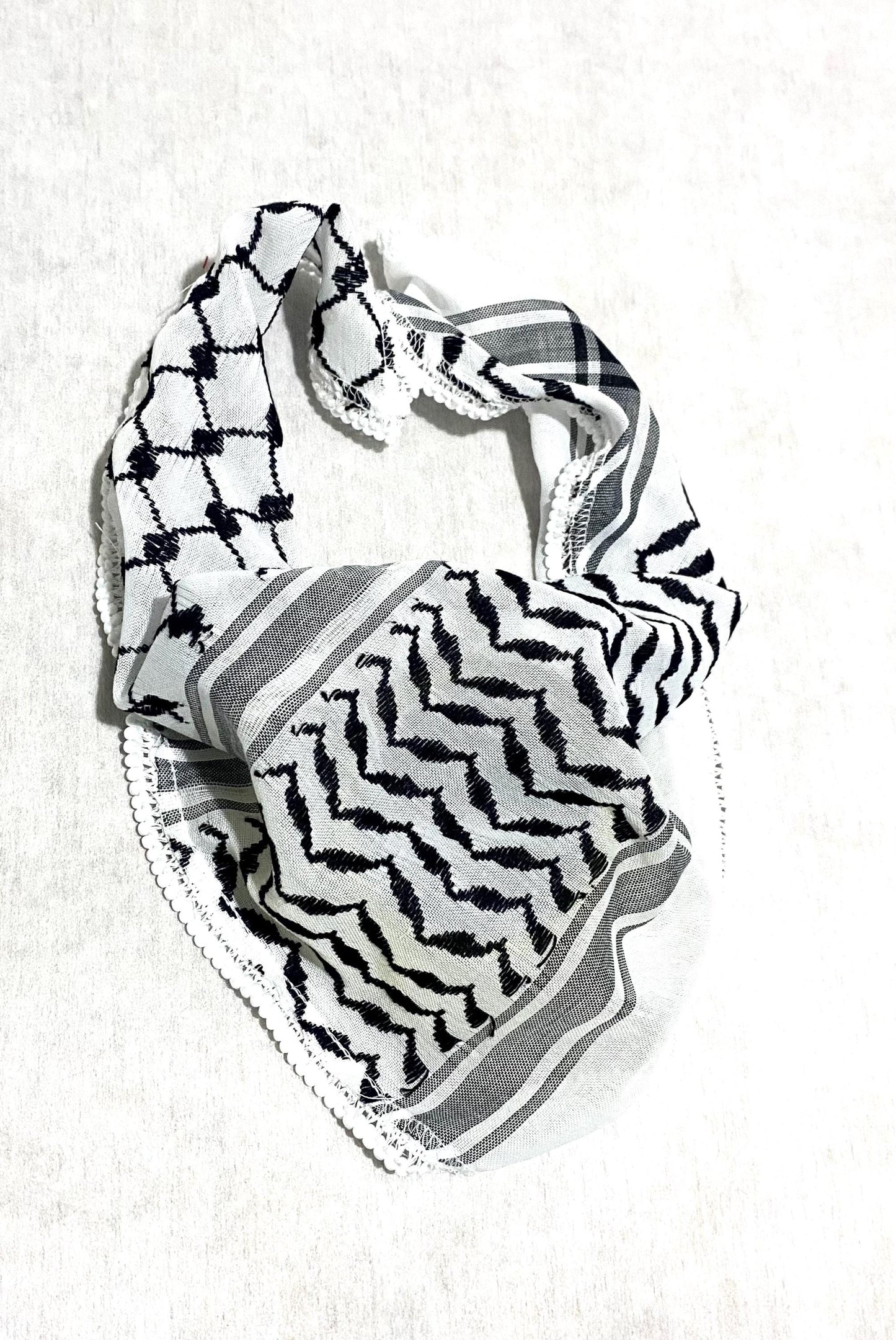 Bandana Keffiyeh Tie, Palestine Kuffyieh, Student Graduation Kofyah Scarves Wedding Party, Jerusalem HolyLand Bethlehem Vintage 16"X16"X27"