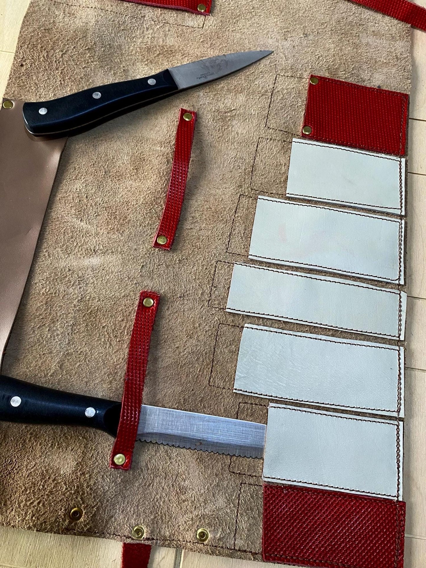 Knife Roll, 8 Slots Chef bag, Cow Genuine Leather Knives Roll, Tools Chefs Gift Kitchen Supply, Strong,Mixed Beige Red Colour Size 32cmX48cm