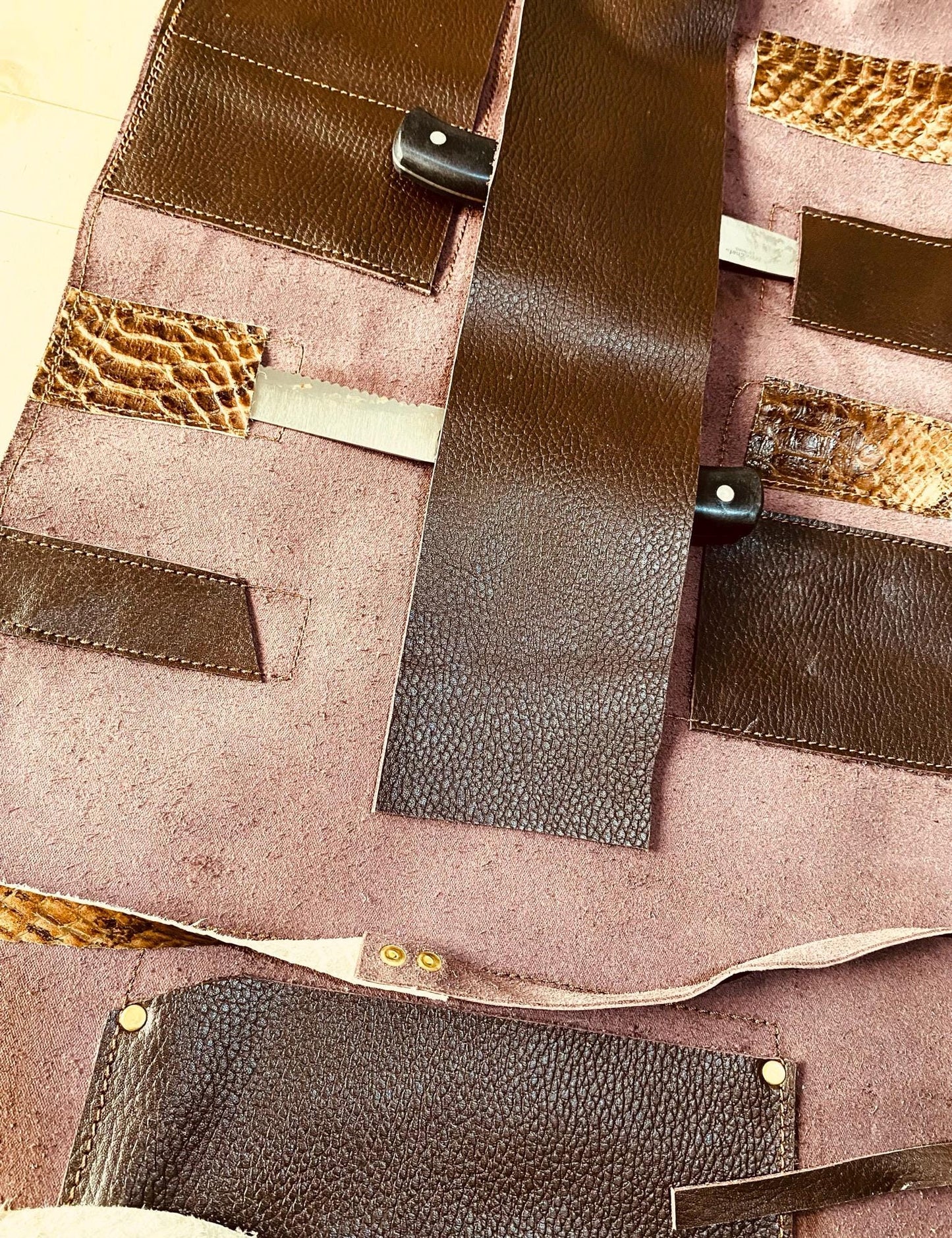 10 Slots Knife Roll, Chef bag, Cow Genuine Leather Knives Roll, Snake Leather, Tools Chefs Gift Kitchen Supply brown colour Size 35cmX56cm