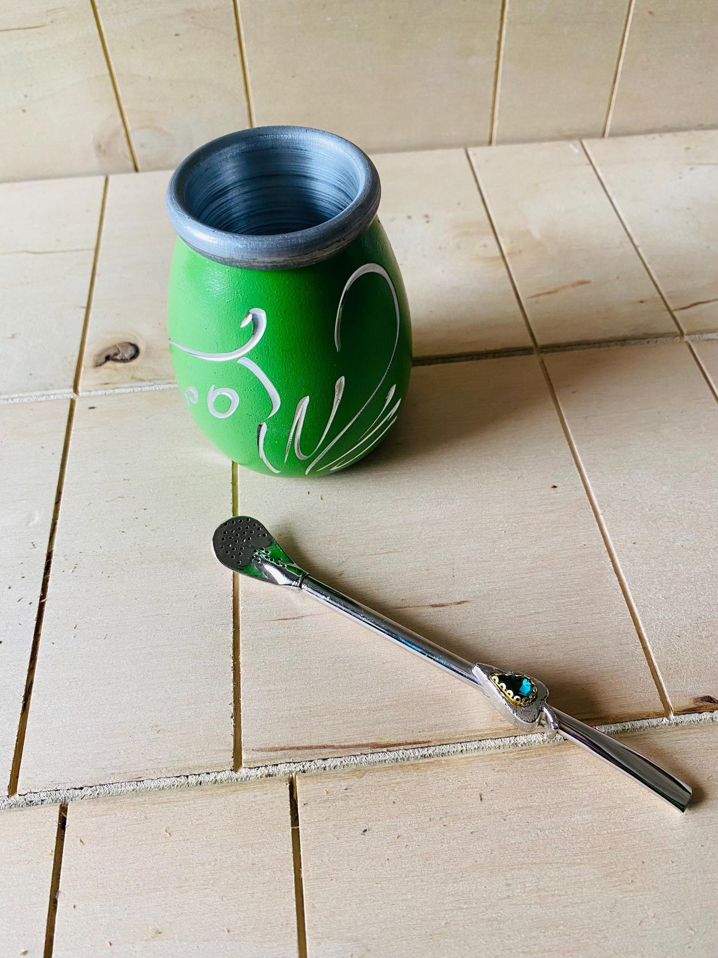 Mate Tea Silver Green cup, Unique Yerba Mate Cup +Straw, drinking places fountain, water carved, Filter Bombilla Straw handmade 50mL