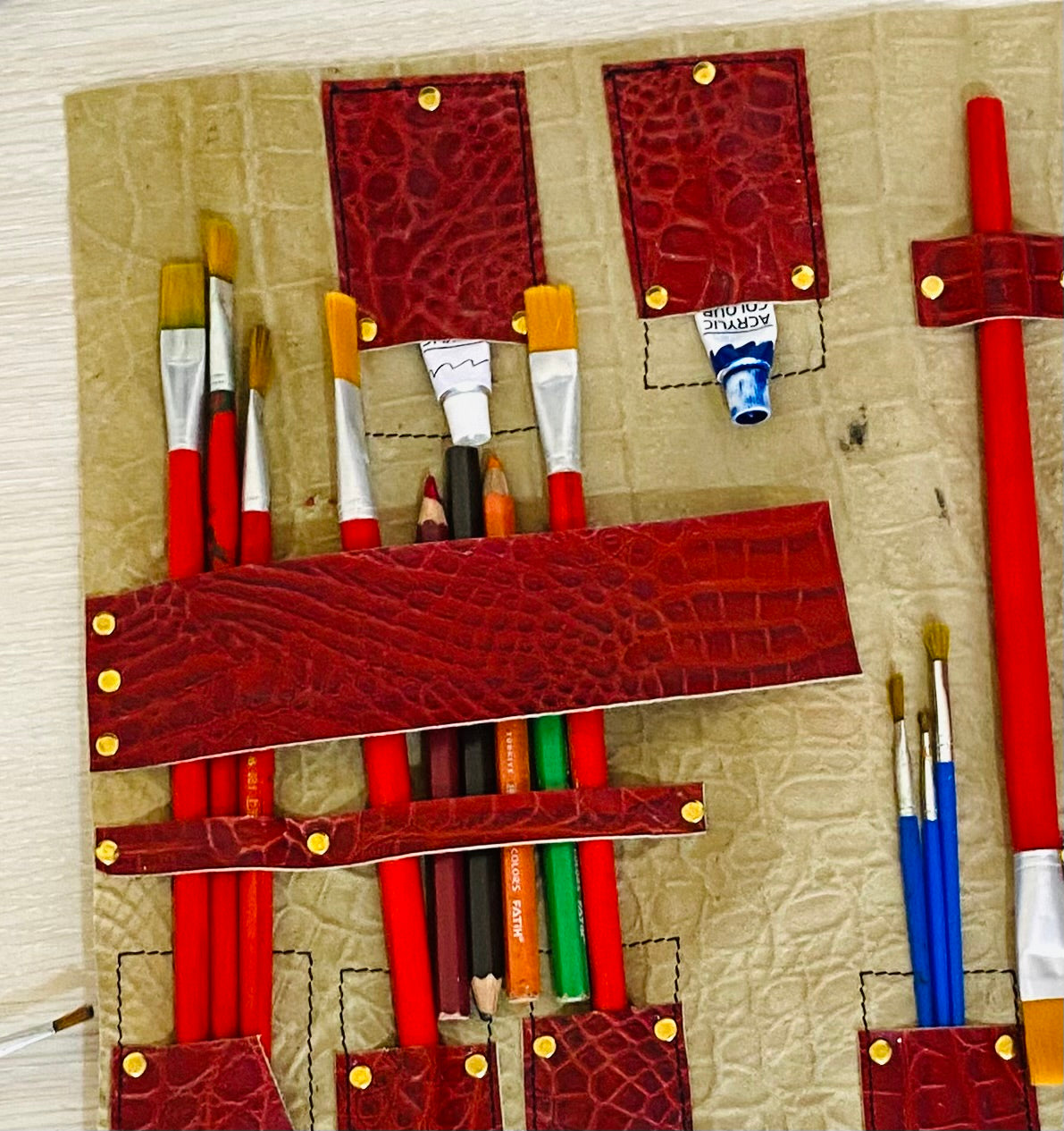 Crocodile Art Paint Roll Leather Artist Craft Brush Pencil Supply Tool Burgundy
