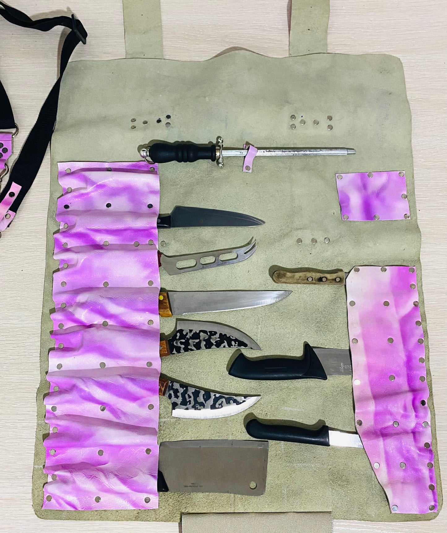 16 Slots Pink Knife Roll, Handmade Chefs bag, Cow Genuine Leather Knives Roll Holder Bag Gift Kitchen Supply
