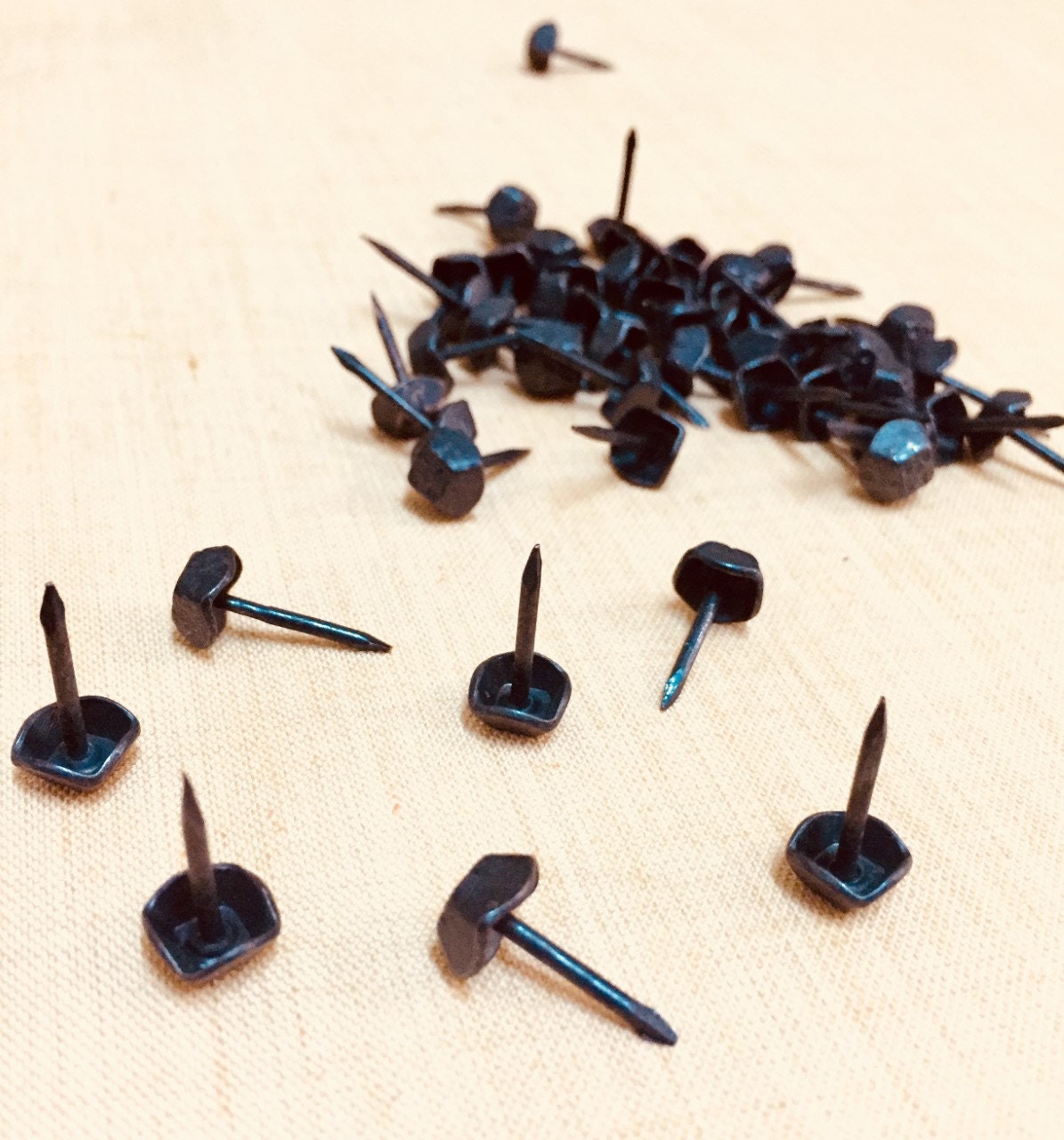 Square Nails, Upholstery Wood Crafts use Shoes Nails/tacks,box thumb tacks, Push Pins Door wall, Furniture Sofa tacks solid Antique Black