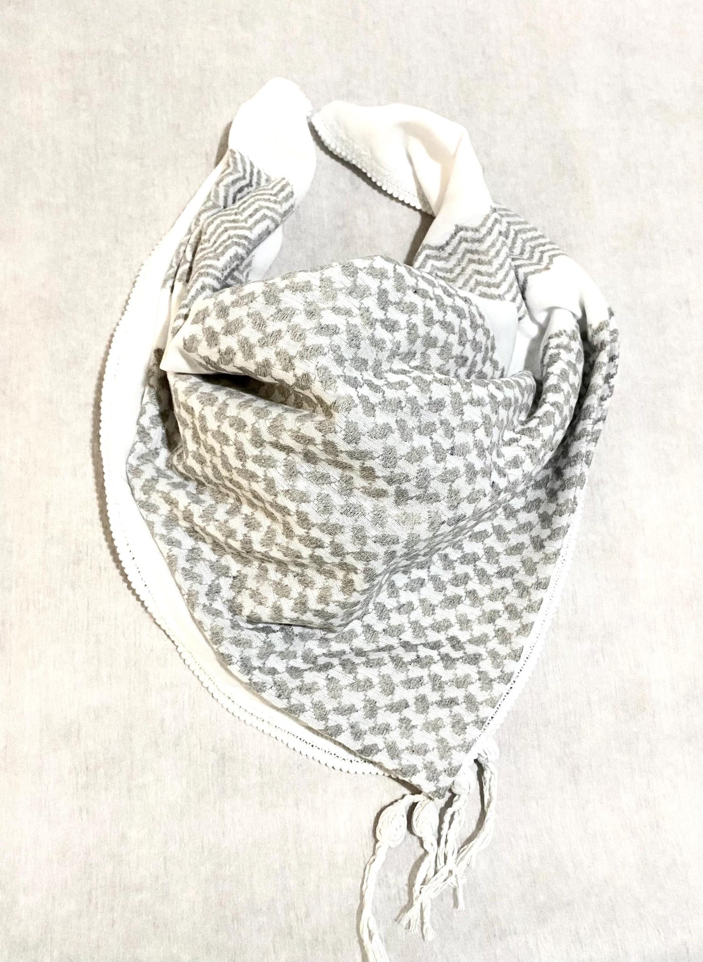 Silver Keffiyeh Scarf, Desert Bandana face Cover, Sahara Arabian Palestine Headwear, Vintage dress Hatta Shemagh Kuffyieh Mixed 2 Colours